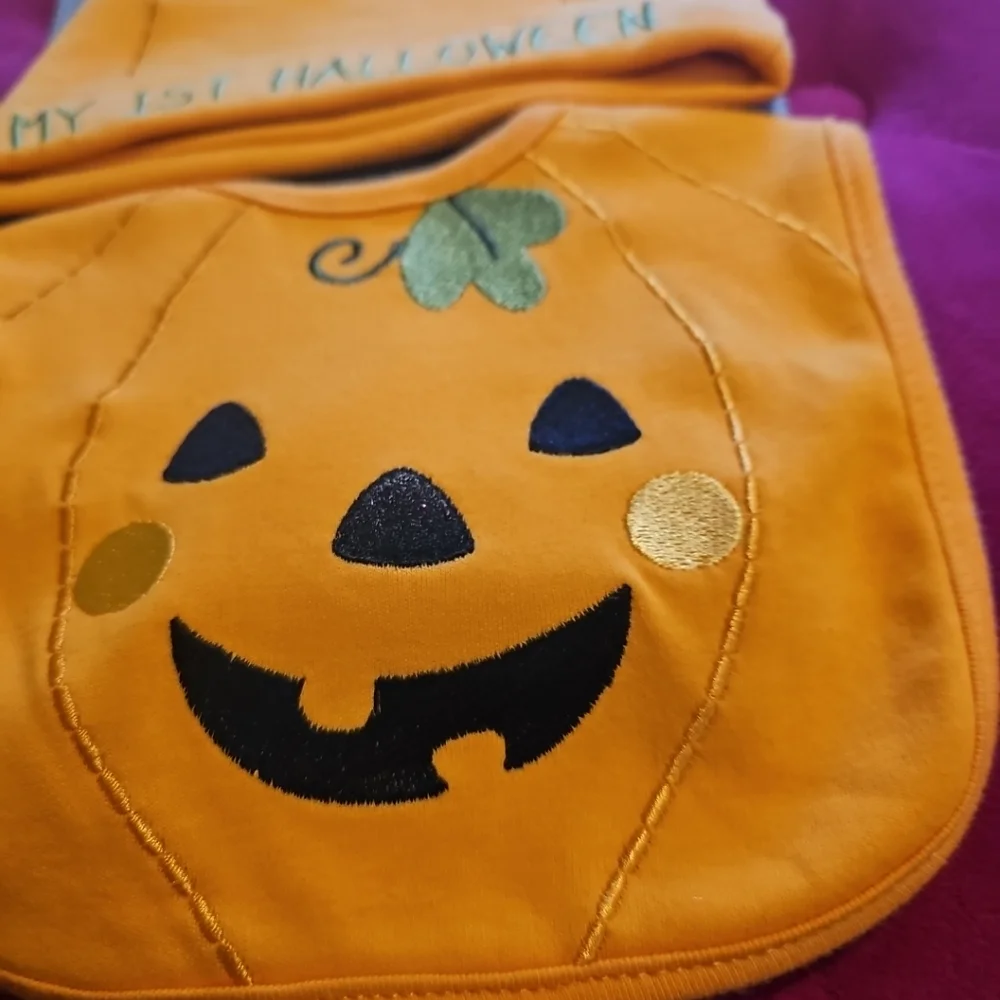 NWT Infant My 1st Halloween Pumpkin Hat & Bib Neat Solutions Boy Or Girl